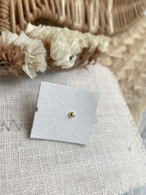 Pendiente Bolita Dorada