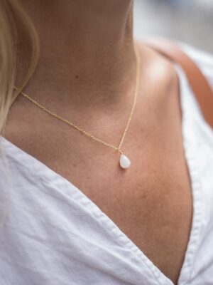 Collar Drop Moonstone